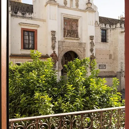 Apartment Puerta Catedral Seville
