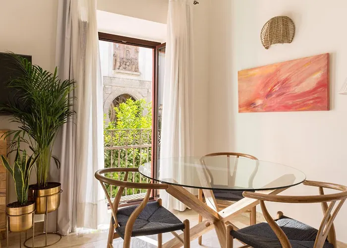 Puerta Catedral Apartment